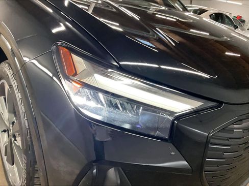 Used 2024 Audi Q4 e-tron Premium Plus w/ Premium Plus image 28