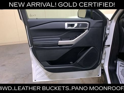Used 2022 Ford Explorer XLT w/ Equipment Group 202A AWD/4WD image 29