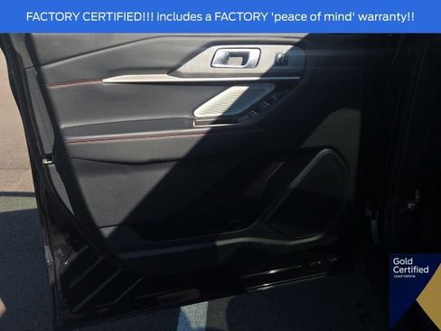 Used 2025 Ford Explorer ST AWD/4WD image 29