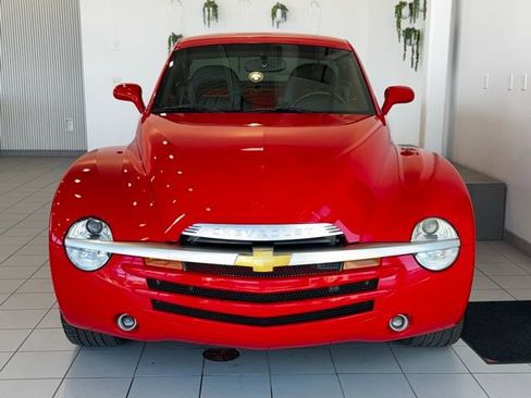 Used 2004 Chevrolet SSR w/ Preferred Equipment Group image 28