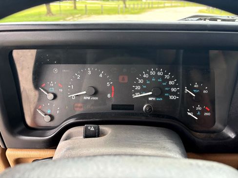 Used 1999 Jeep Wrangler SE image 13