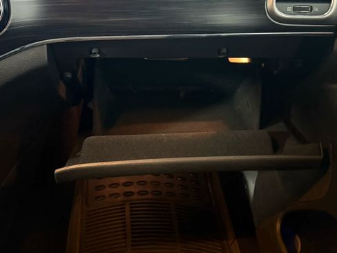 Used 2020 Jeep Grand Cherokee Limited image 21