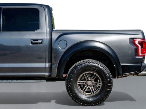 Used 2019 Ford F150 Raptor w/ Equipment Group 802A Luxury image 12