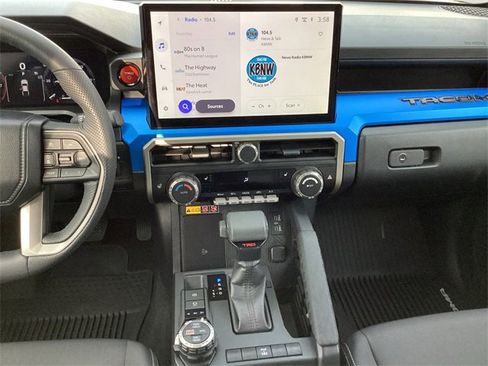 Certified 2025 Toyota Tacoma TRD Off-Road image 11