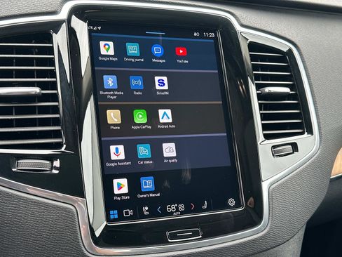 Certified 2025 Volvo XC90 B6 Plus image 11