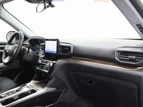 Used 2021 Ford Explorer Limited w/ Equipment Group 301A image 23