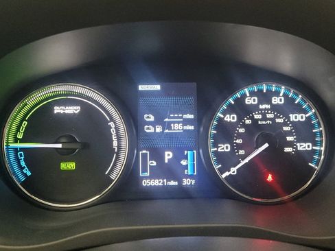 Used 2018 Mitsubishi Outlander GT image 23