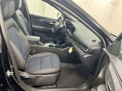 New 2026 Buick Envista Preferred FWD image 21