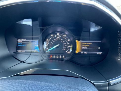 Used 2020 Ford Edge Titanium image 25