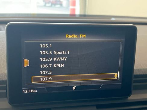 Used 2020 Audi Q5 2.0T Premium w/ Convenience Package image 16