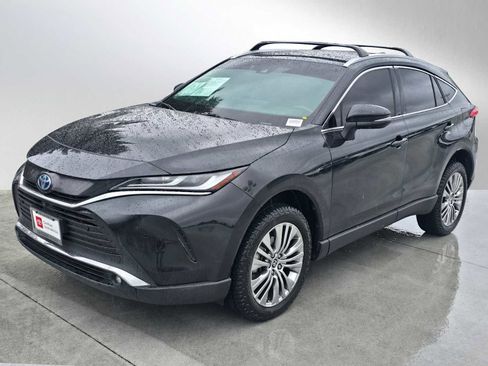 Certified 2023 Toyota Venza Limited AWD/4WD image 7