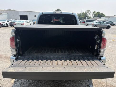 Used 2023 Toyota Tacoma TRD Off-Road w/ Technology Package AWD/4WD image 22