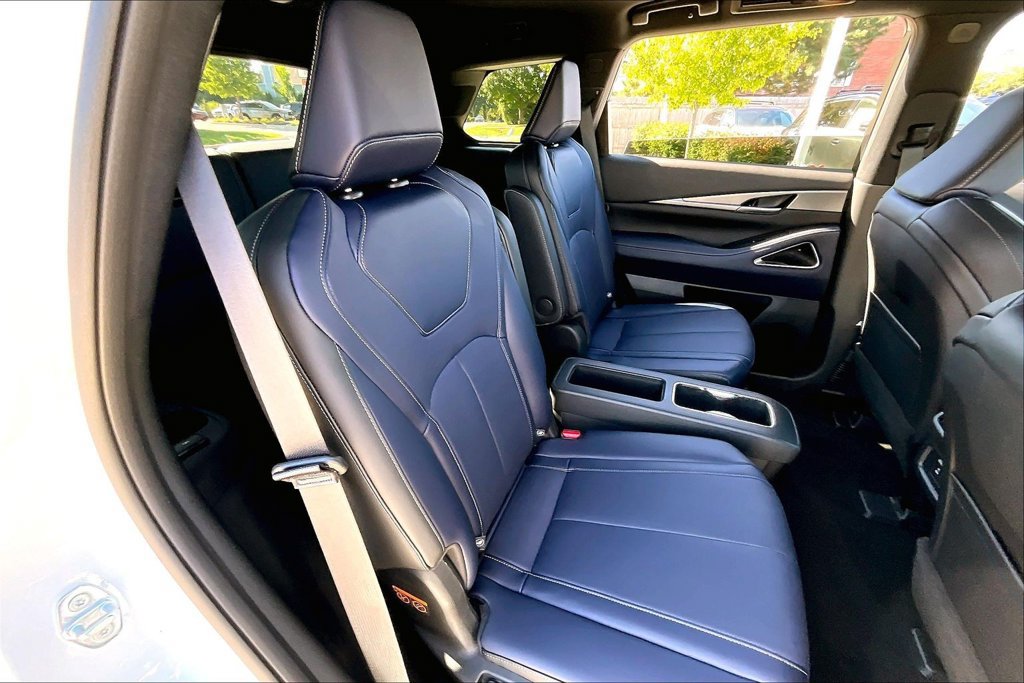 Certified 2027 INFINITI QX60 Sport w/ Dark Cargo Package AWD/4WD image 30