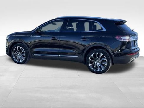 Certified 2021 Lincoln Nautilus Reserve image 5