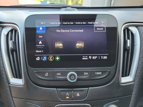 Used 2025 Chevrolet Malibu RS FWD image 19