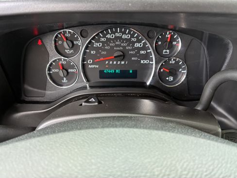 Used 2025 Chevrolet Express 3500 LT w/ LT Preferred Equipment Group RWD image 31
