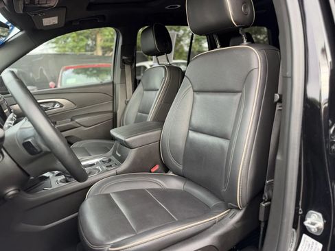 Used 2023 Chevrolet Traverse Premier w/ Redline Edition FWD image 15