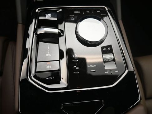 New 2026 BMW 530i w/ Premium Package image 17