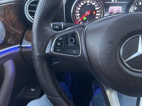 Used 2017 Mercedes-Benz E 300 4MATIC image 32