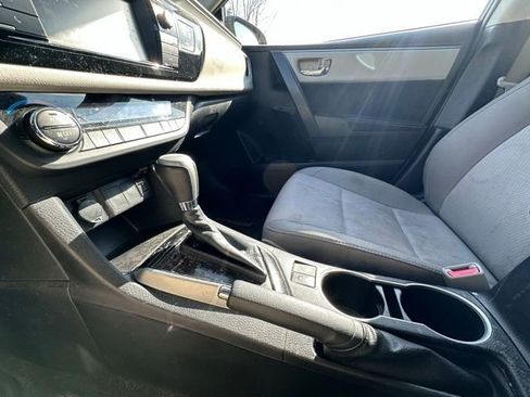 Used 2015 Toyota Corolla LE image 15