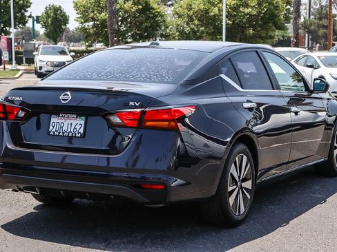 Used 2021 Nissan Altima 2.5 SV FWD image 7