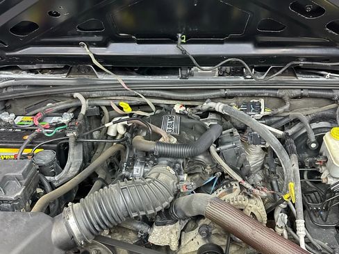 Used 2010 Jeep Wrangler Unlimited Sport image 32