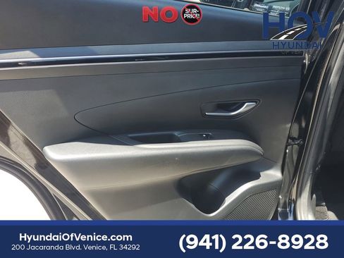 Certified 2022 Hyundai Tucson SEL FWD image 16