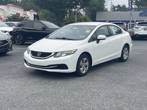 Used 2014 Honda Civic LX image 2