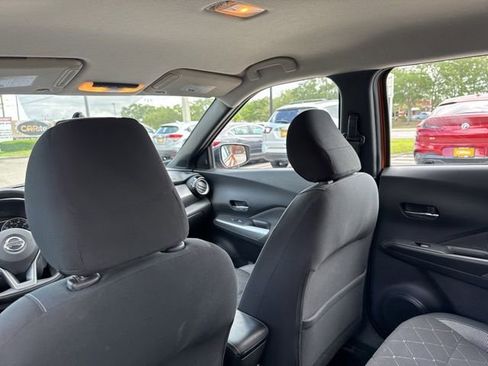 Used 2019 Nissan Kicks SV FWD image 19