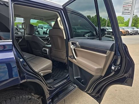 Used 2020 Lexus GX 460 Premium w/ Premium Package AWD/4WD image 83