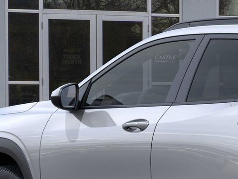 New 2026 Chevrolet Trax LT w/ Driver Confidence Package FWD image 19