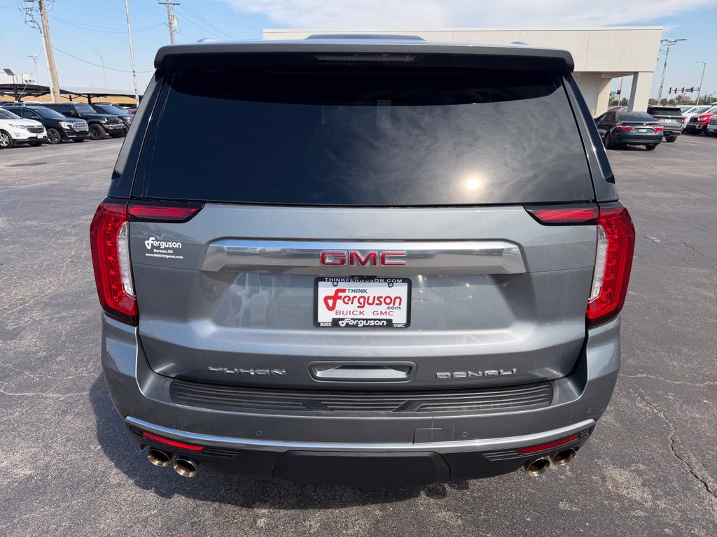 Used 2021 GMC Yukon XL Denali w/ Denali Premium Package AWD/4WD image 14