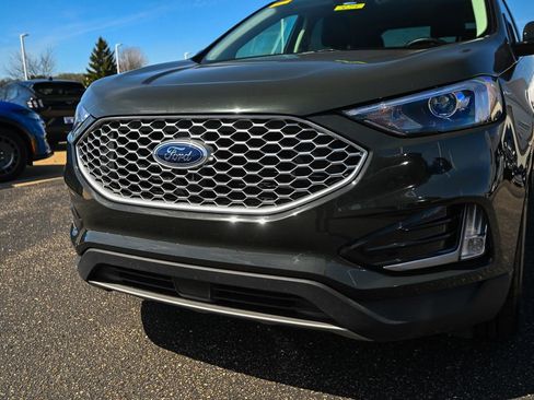 Used 2024 Ford Edge SEL w/ Convenience Package AWD/4WD image 11