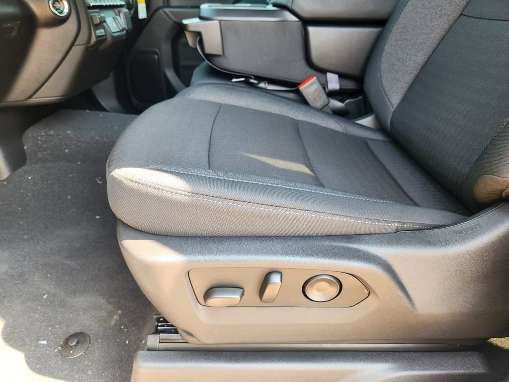 New 2026 Chevrolet Silverado 2500 Custom w/ Custom Convenience Package AWD/4WD image 17