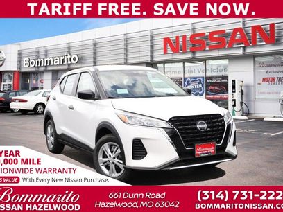 New 2025 Nissan Kicks Play S