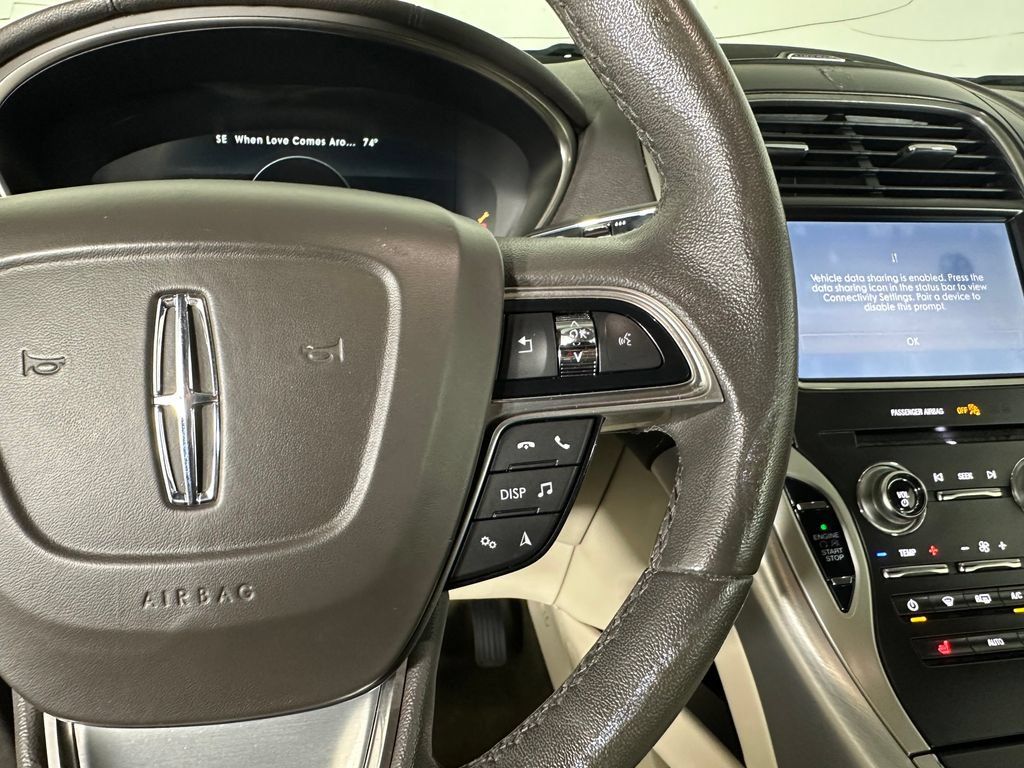 Used 2019 Lincoln Nautilus Premier AWD/4WD image 12