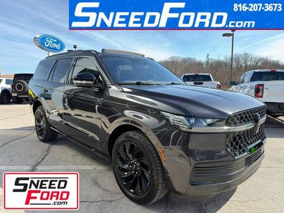 Used 2025 Lincoln Navigator Reserve w/ Jet Appearance Package