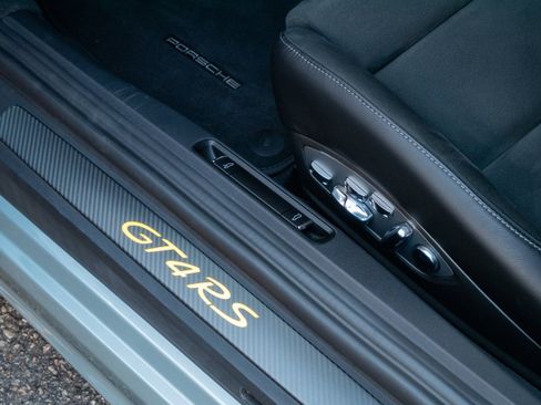 Used 2024 Porsche 718 Cayman GT4 RS image 30