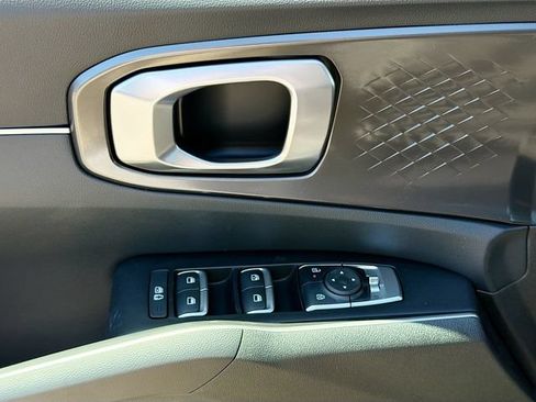 New 2026 Kia Sorento LX FWD image 17