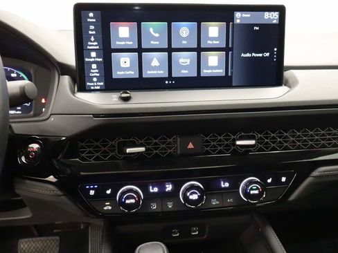 Used 2023 Honda Accord Touring image 10
