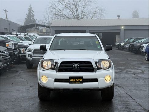 Used 2006 Toyota Tacoma PreRunner image 3