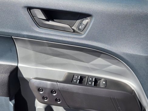 Used 2025 Ford Maverick XL FWD image 21