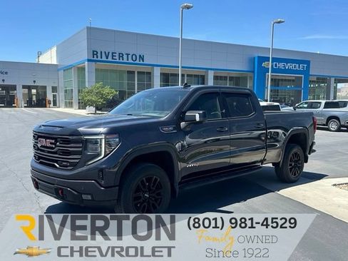 Used 2022 GMC Sierra 1500 AT4 w/ AT4 Premium Package AWD/4WD image 1