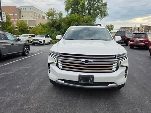 Used 2023 Chevrolet Tahoe High Country w/ Premium Package 2 AWD/4WD image 2