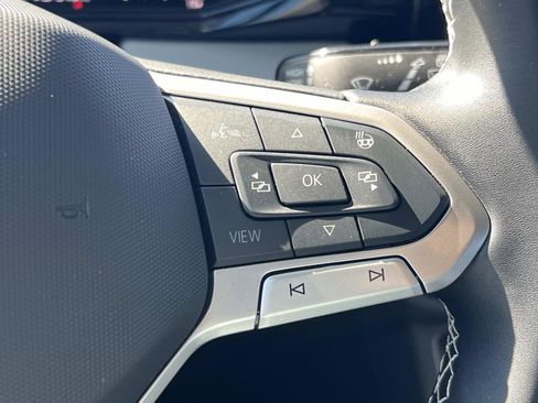 Certified 2025 Volkswagen Taos S image 8