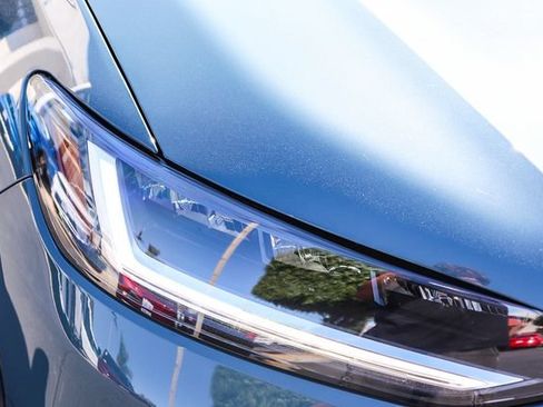 Used 2025 Honda HR-V EX-L image 7