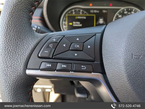 New 2025 Nissan Versa SR w/ Trunk Package image 12