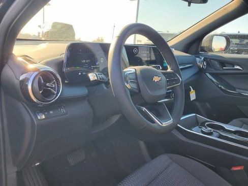 New 2026 Chevrolet Equinox LT image 14