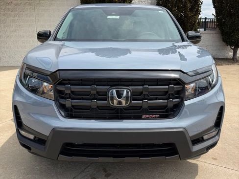 Certified 2025 Honda Ridgeline Sport image 8