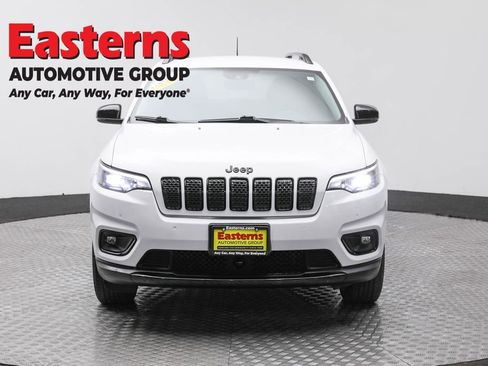 Used 2023 Jeep Cherokee Altitude Lux image 2